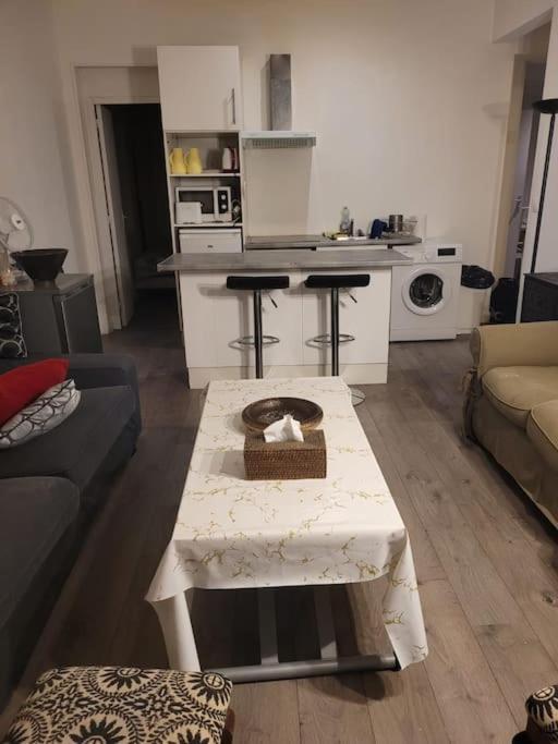 Appartement 2 Chambres 1 Salle De Bain Paris 8Eme Champs Elysees Exterior photo
